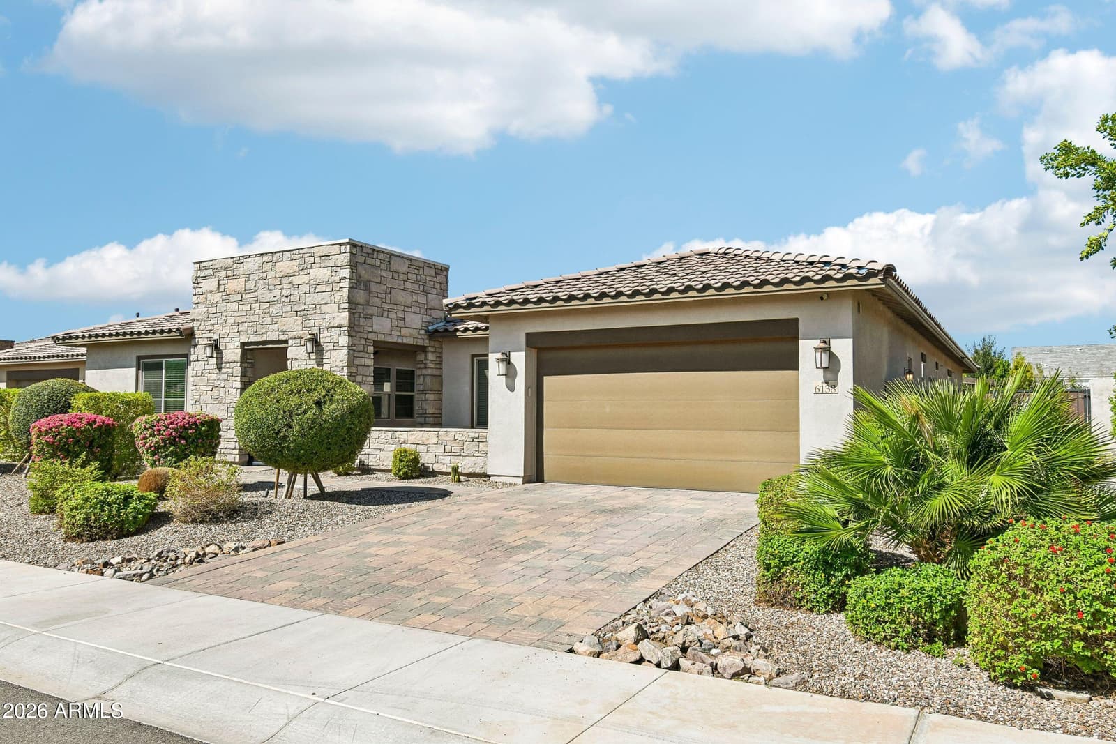 6138 S Granite Street, Gilbert, AZ 85298 — photo 7 of 31