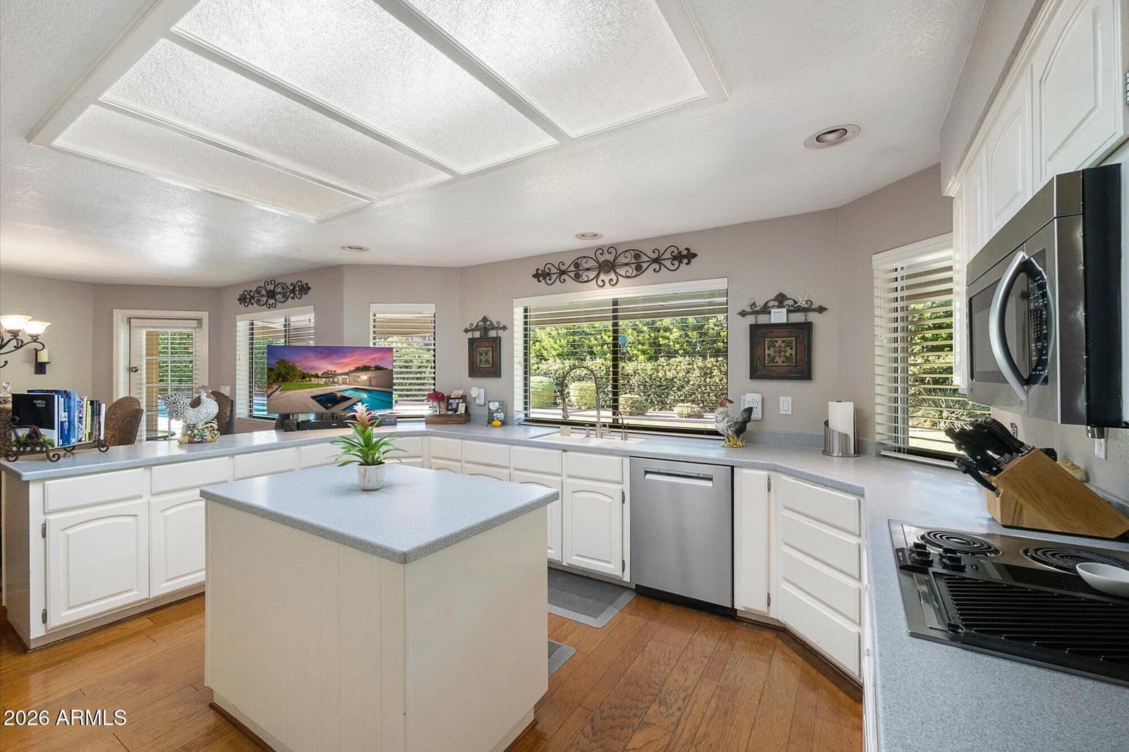 84 E Buena Vista Drive, Tempe, AZ 85284 — photo 15 of 48