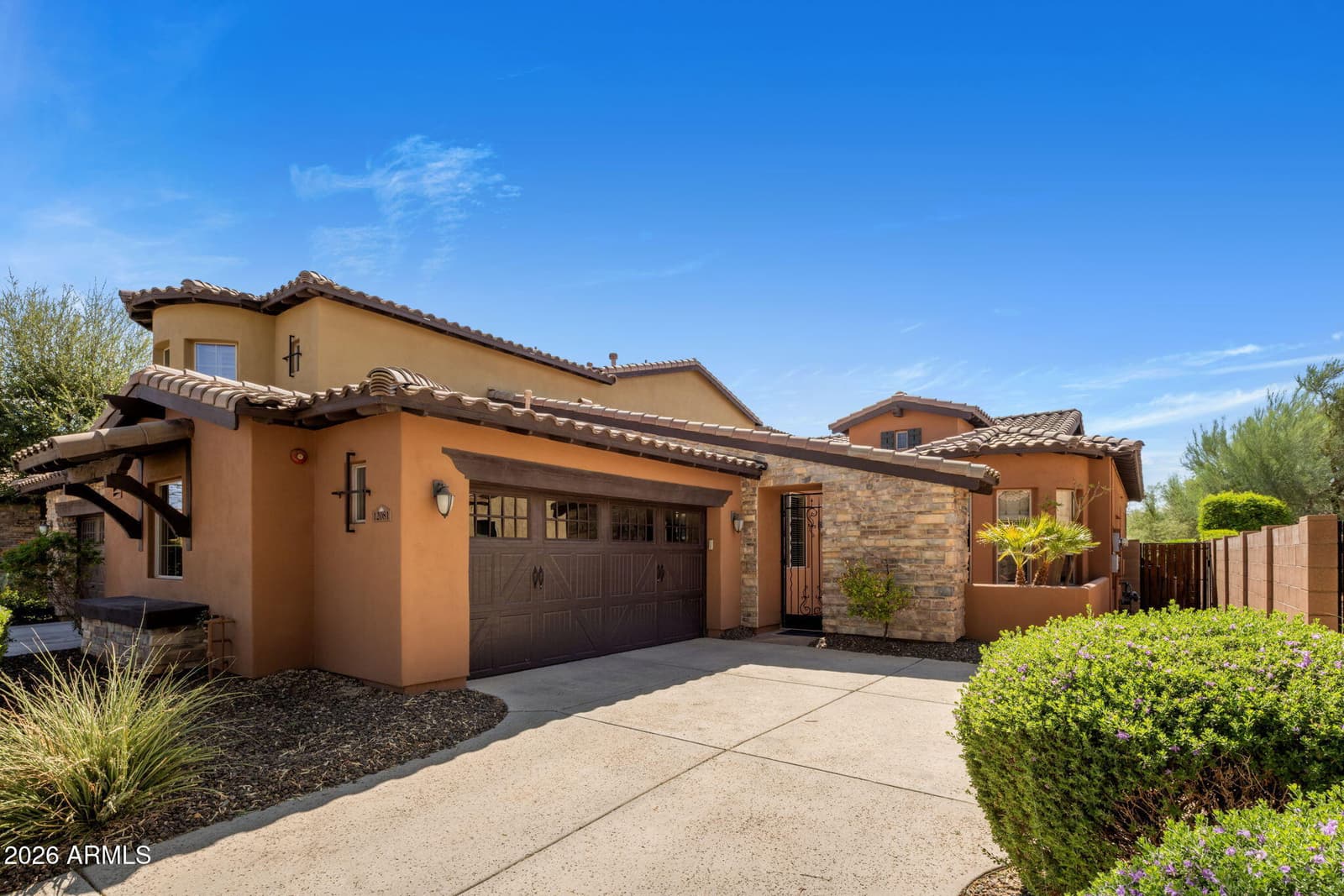 12081 W DESERT MIRAGE Drive, Peoria, AZ 85383