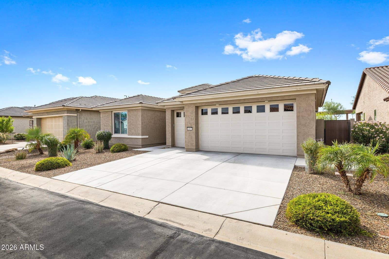 16897 W Almeria Road, Goodyear, AZ 85395 — photo 4 of 52