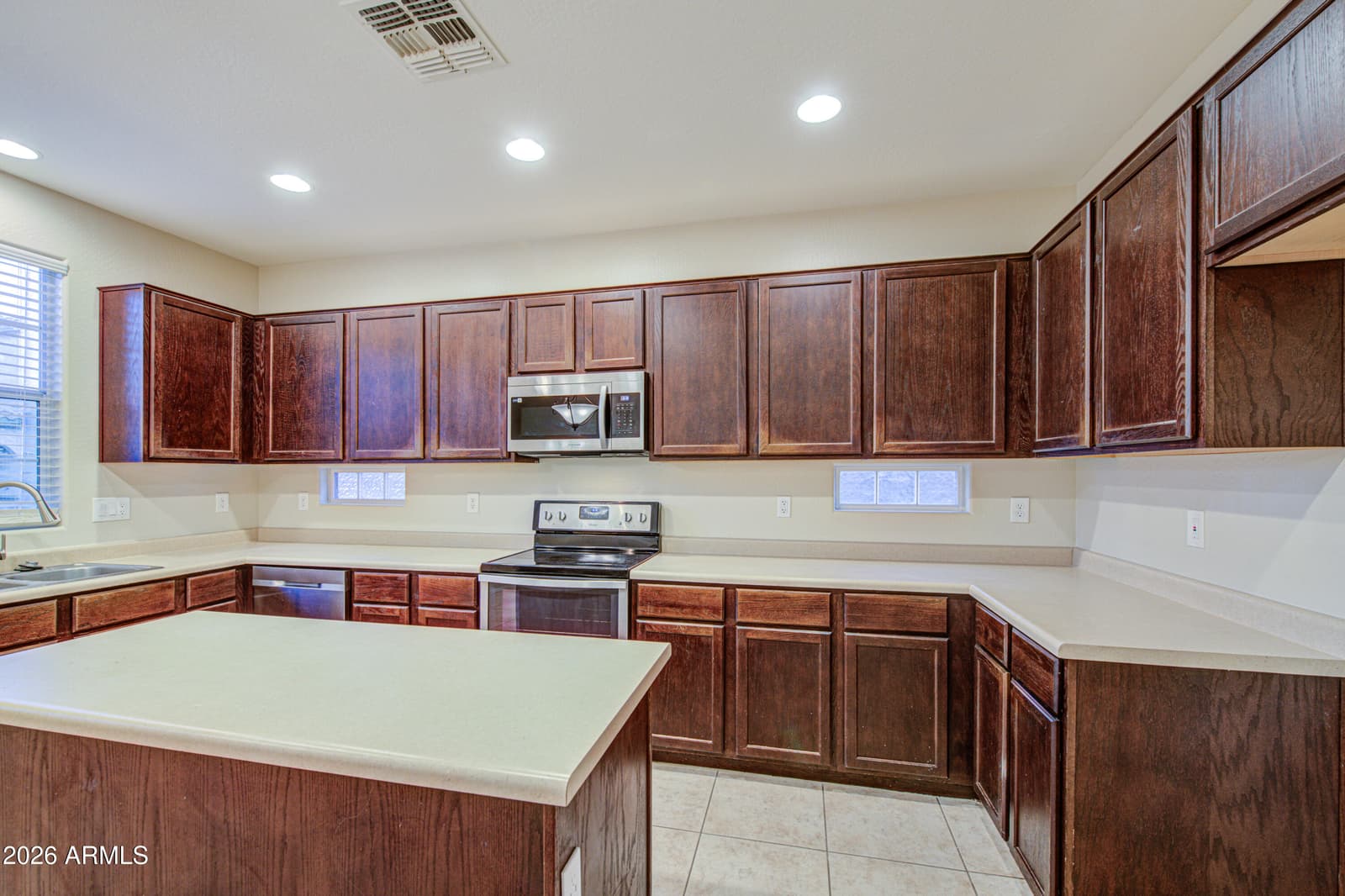 7154 S 48th Lane, Laveen, AZ 85339 — photo 13 of 43