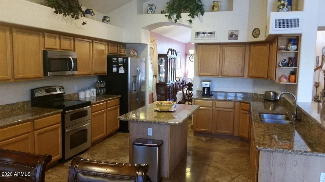 16201 S 30th Place, Phoenix, AZ 85048 — photo 3 of 8