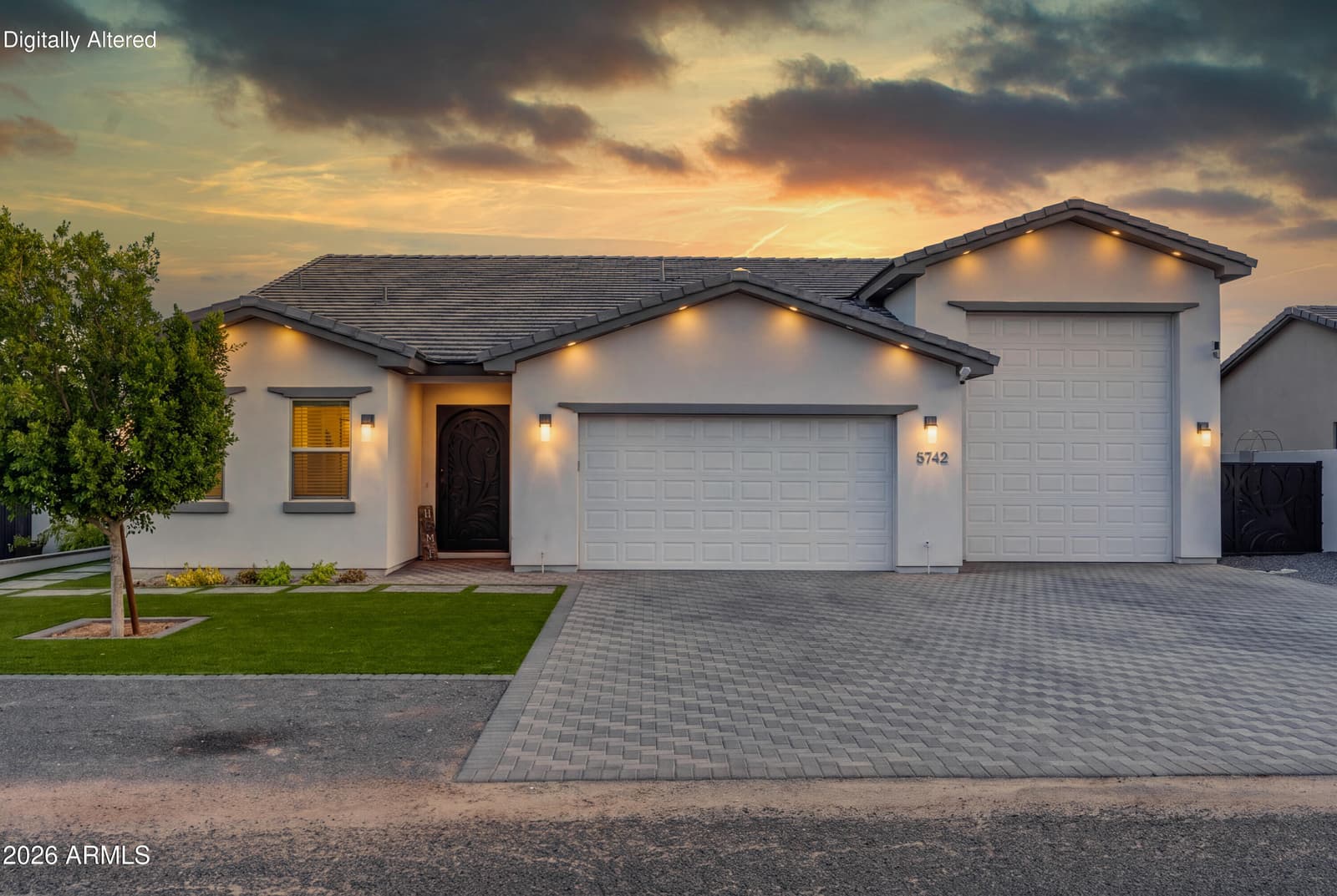 5742 E RED BIRD Lane E, San Tan Valley, AZ 85140