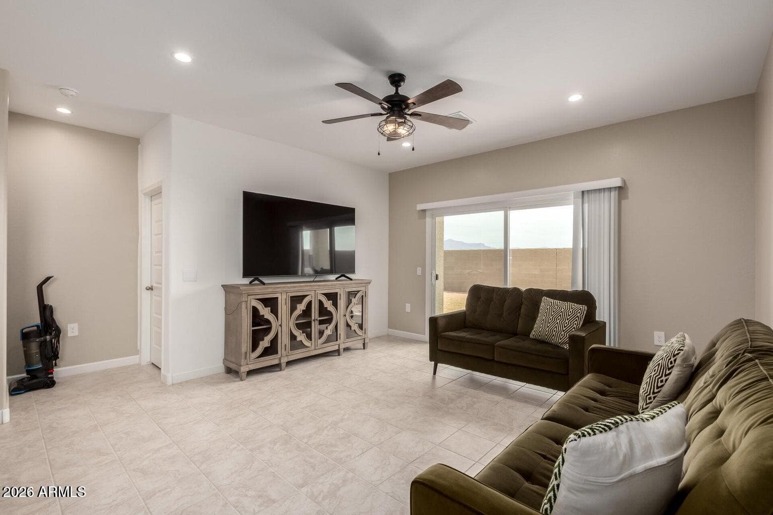 10347 S Saguaro Drive, Apache Junction, AZ 85120 — photo 3 of 14