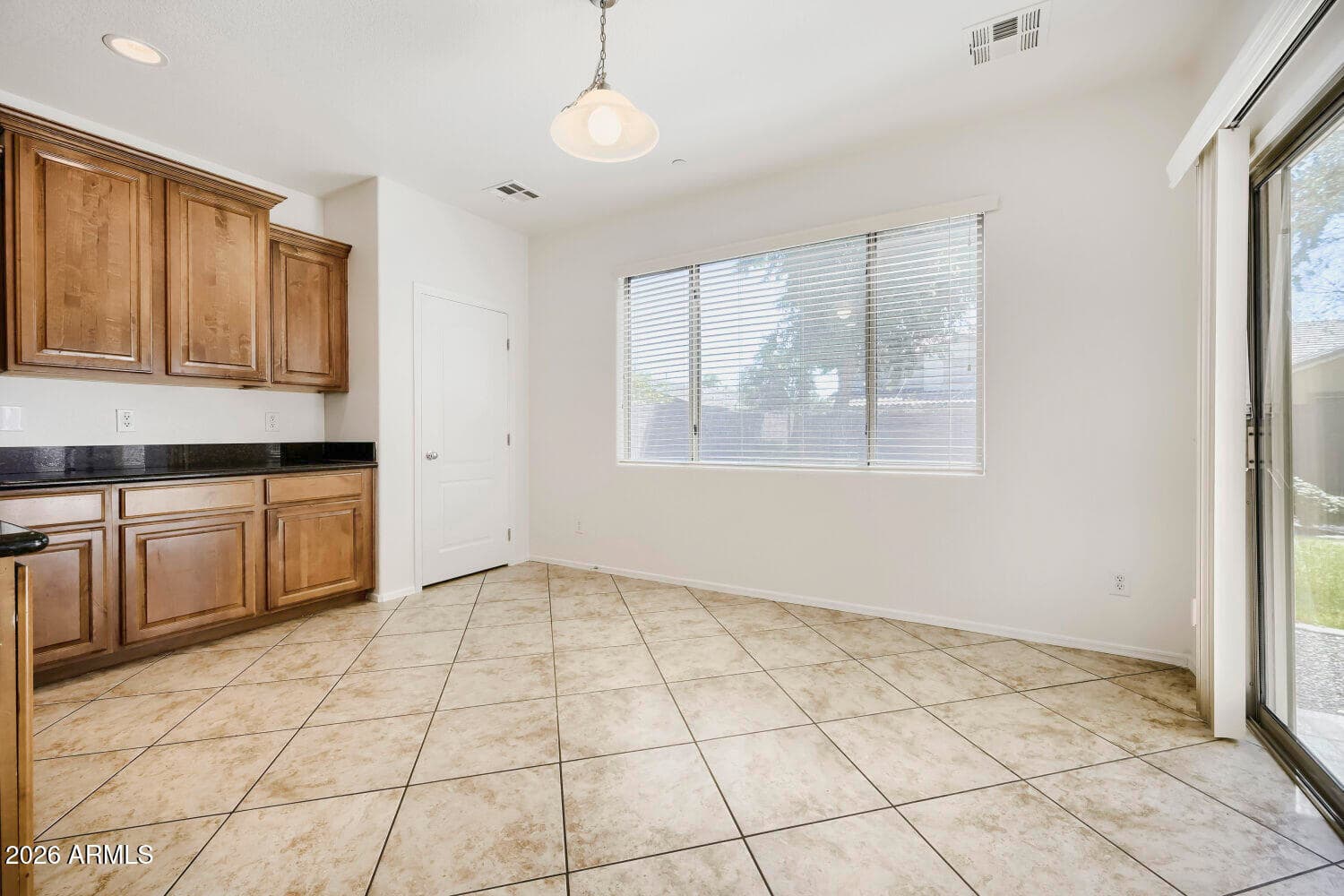13759 W Monterey Way, Avondale, AZ 85392 — photo 10 of 29
