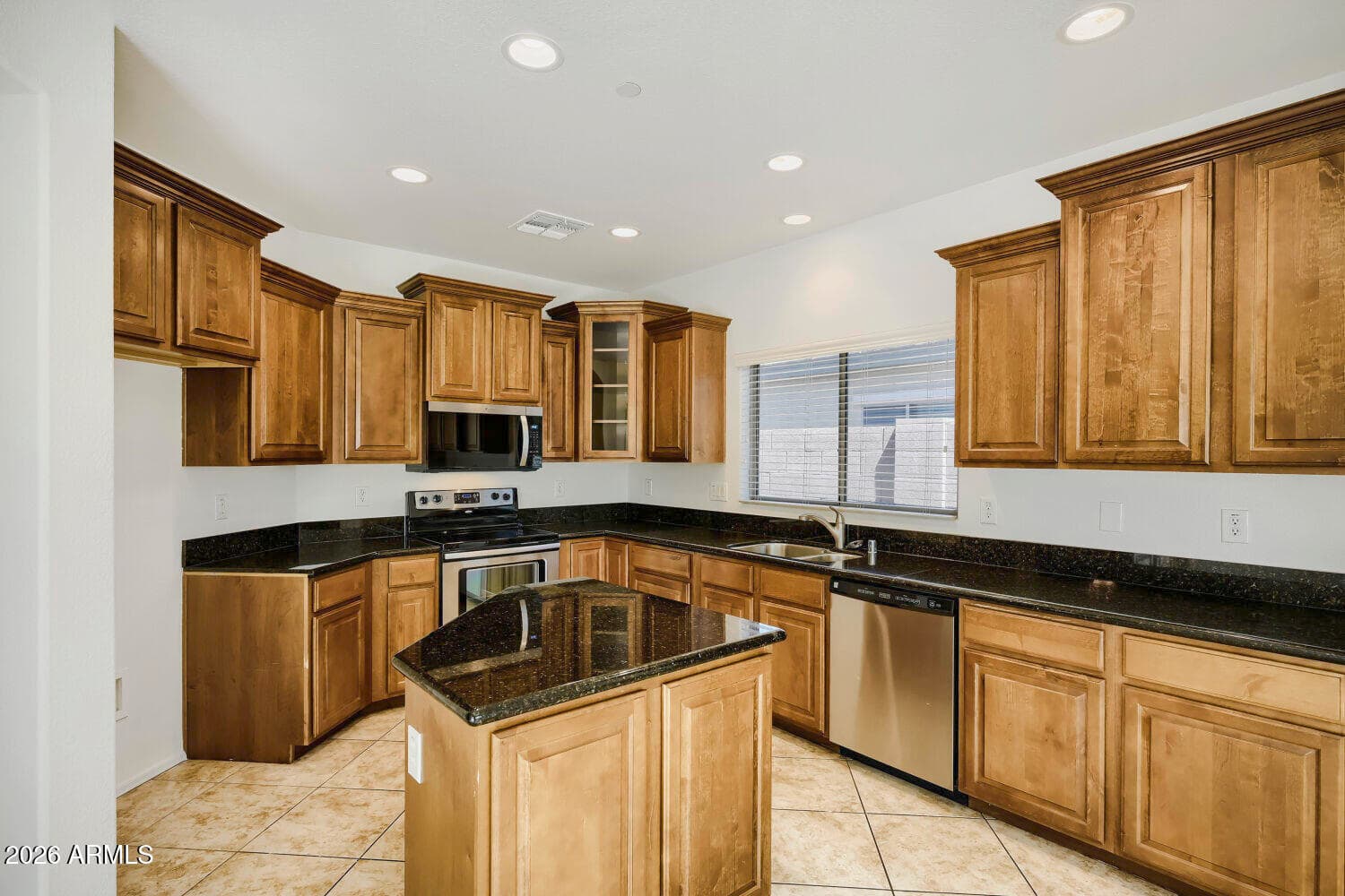 13759 W Monterey Way, Avondale, AZ 85392 — photo 11 of 29