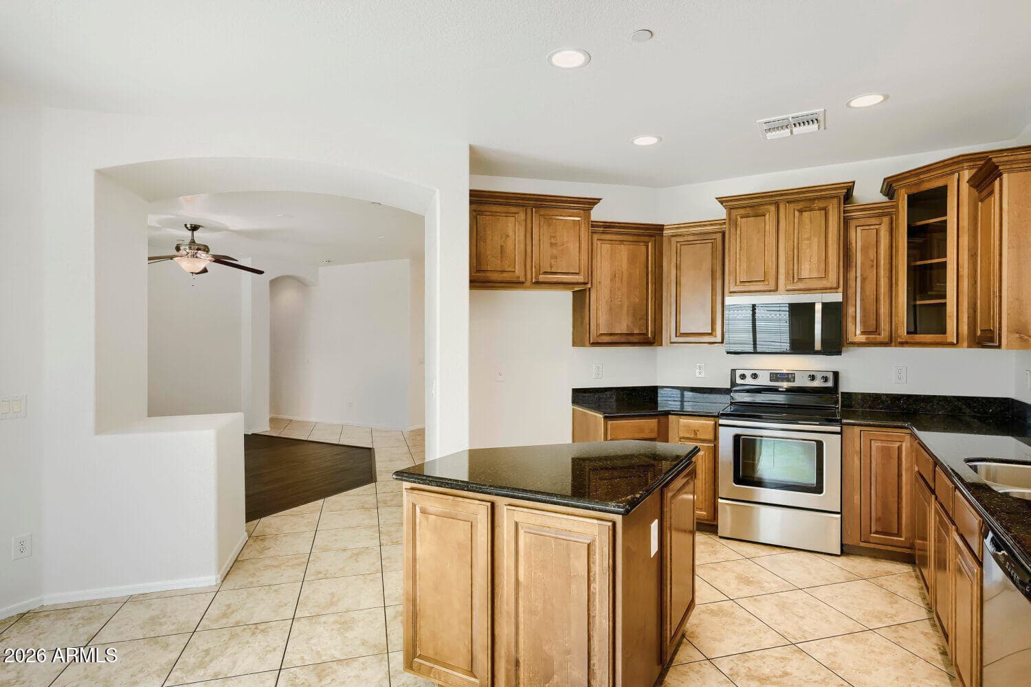 13759 W Monterey Way, Avondale, AZ 85392 — photo 13 of 29