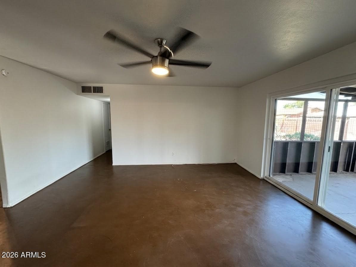 6331 N 31st Drive, Phoenix, AZ 85017 — photo 11 of 34