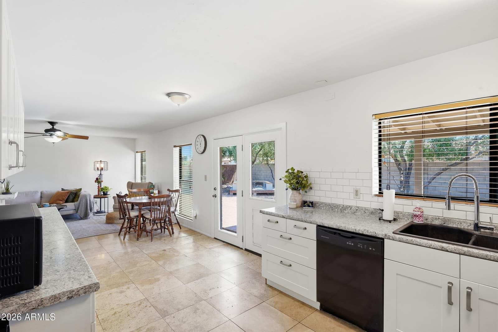 1029 W Carter Drive, Tempe, AZ 85282 — photo 11 of 32