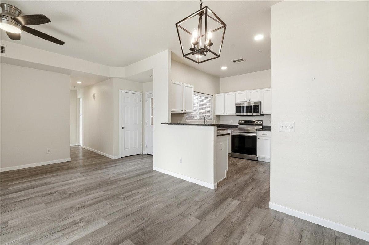 1633 E Lakeside Drive 63, Gilbert, AZ 85234 — photo 5 of 34