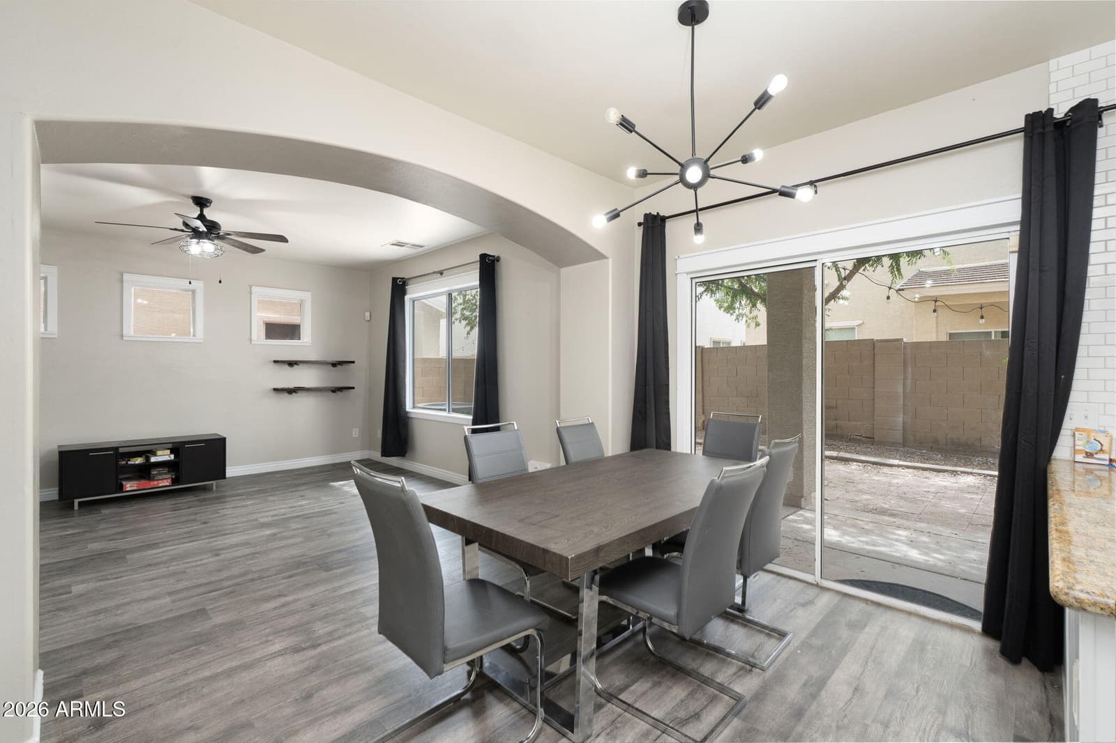 4139 E Windsor Drive, Gilbert, AZ 85296 — photo 10 of 36