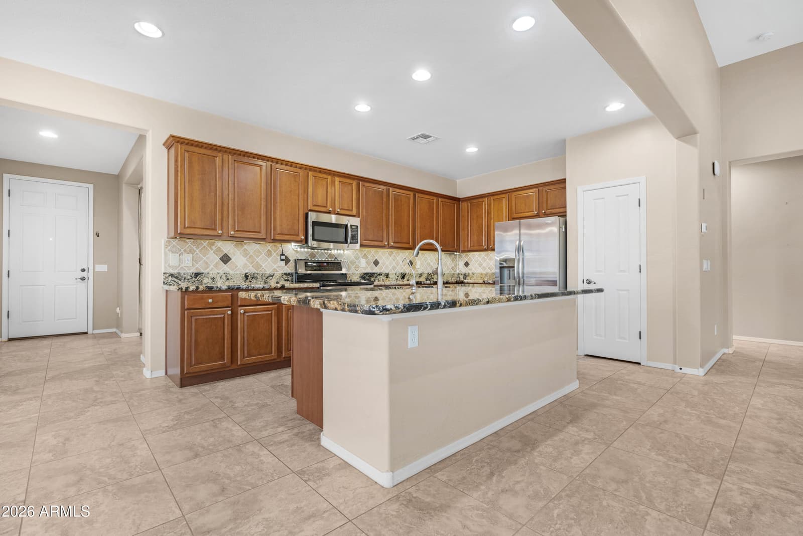 2619 E San Thomas Drive, Casa Grande, AZ 85194 — photo 5 of 44