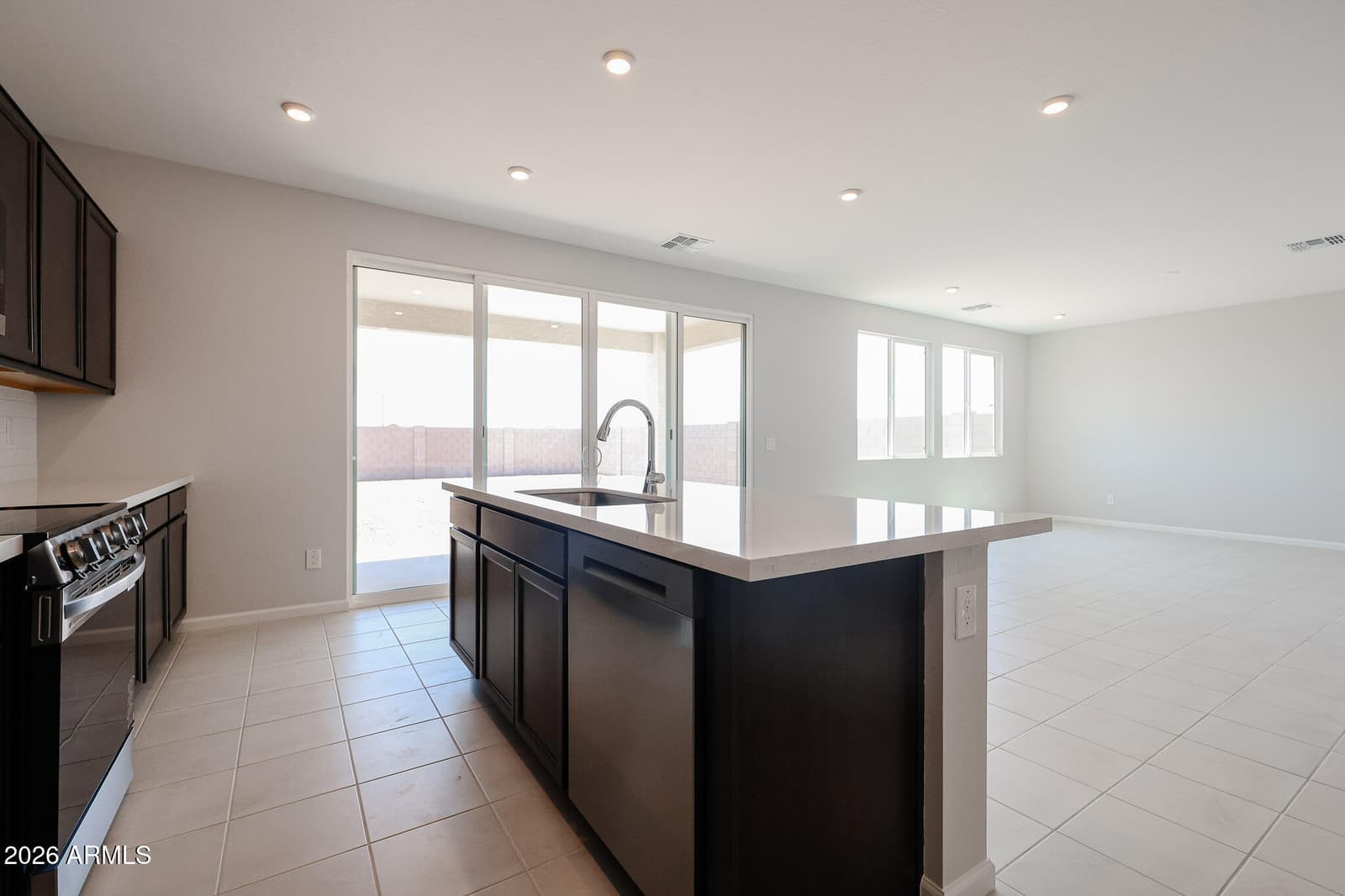 18266 W Sand Hills Drive, Surprise, AZ 85387 — photo 20 of 67