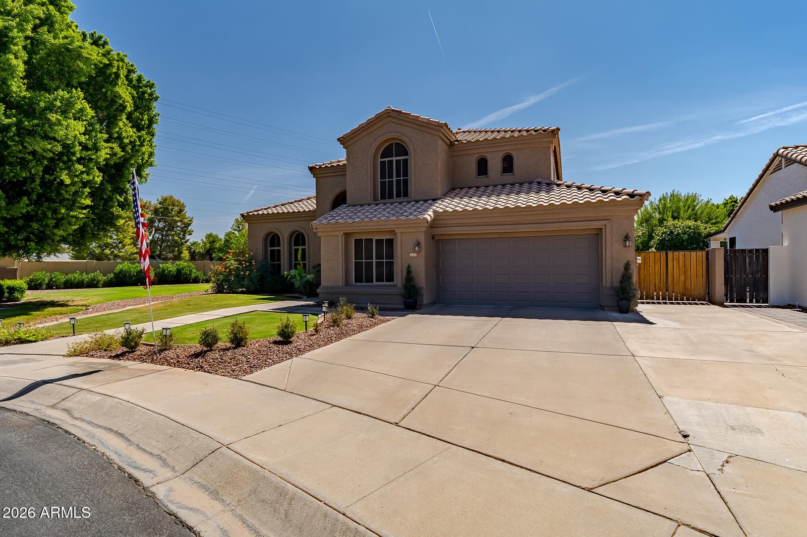 1921 E Heather Avenue, Gilbert, AZ 85234 — photo 3 of 48