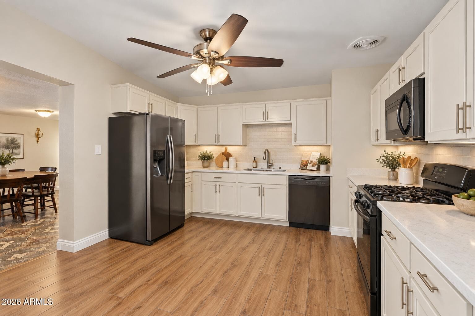4713 E La Salle Street, Phoenix, AZ 85040 — photo 10 of 33