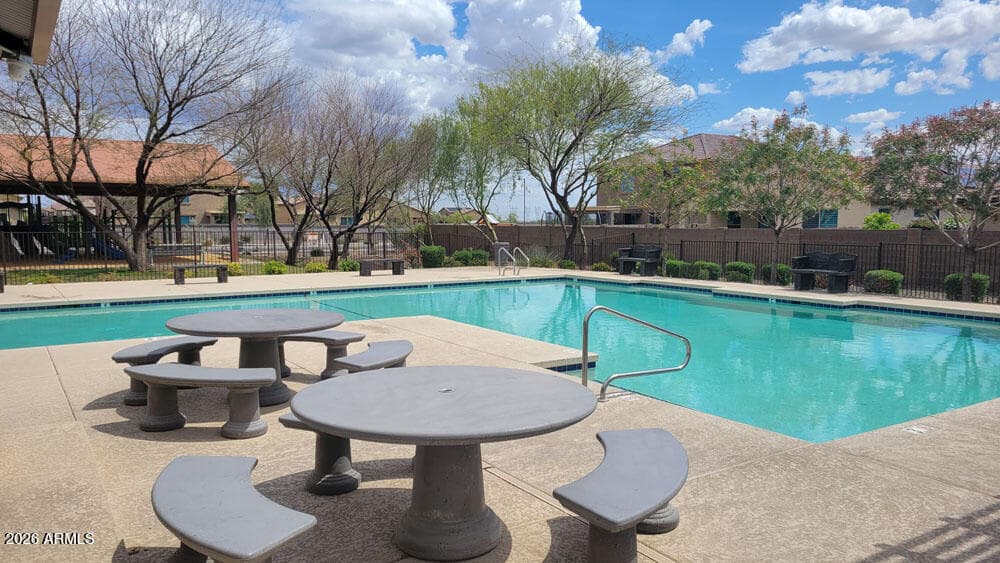18257 W Avenida Del Sol, Surprise, AZ 85387 — photo 8 of 13
