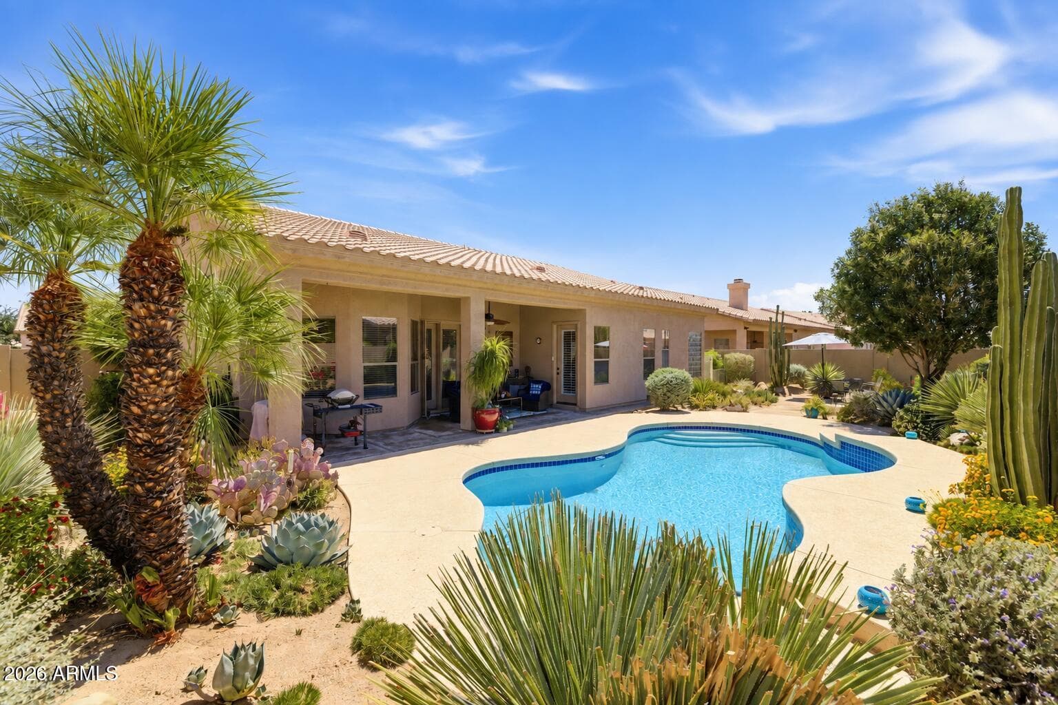 5670 W IRMA Lane, Glendale, AZ 85308