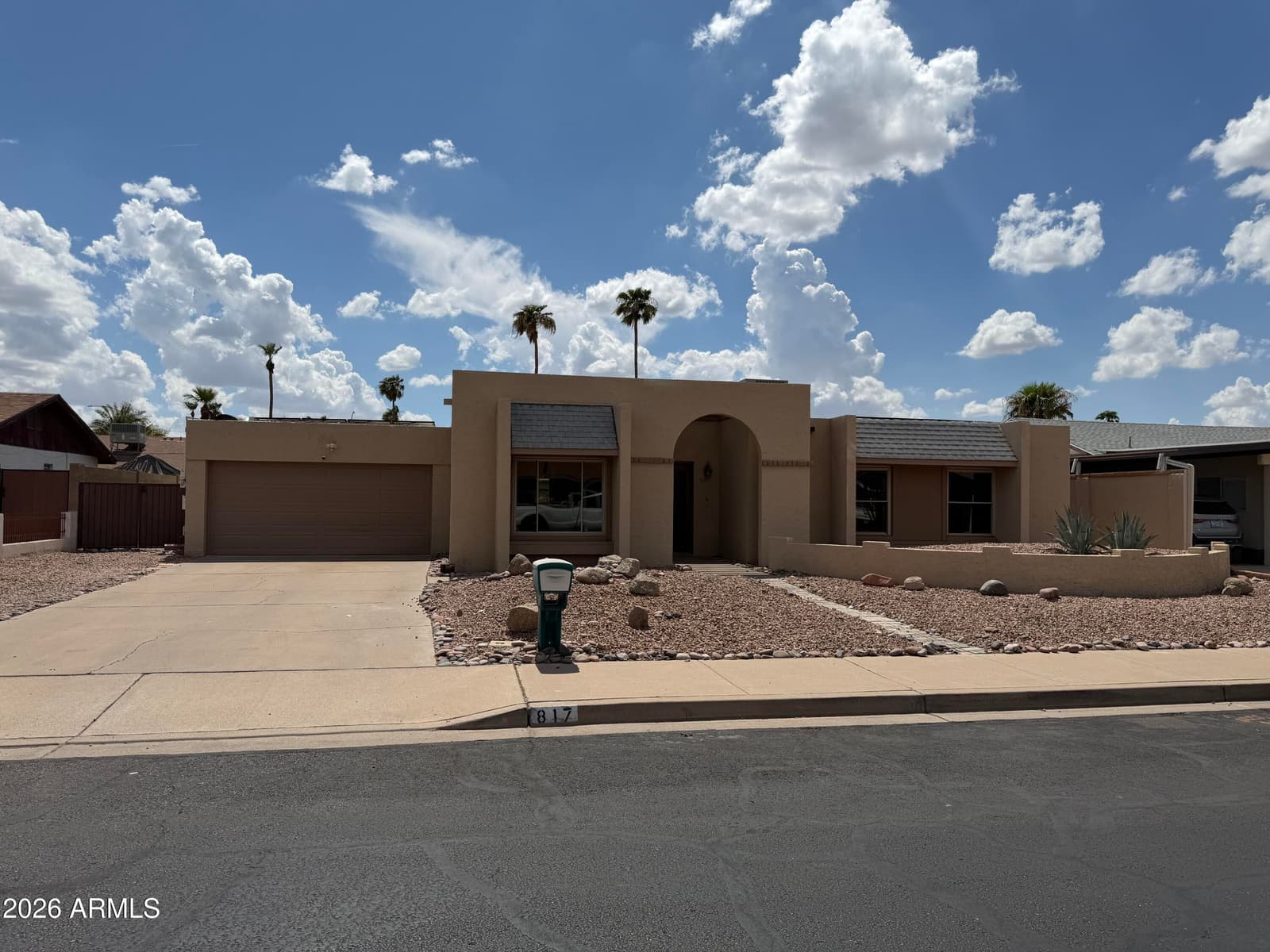 817 W ISABELLA Avenue, Mesa, AZ 85210