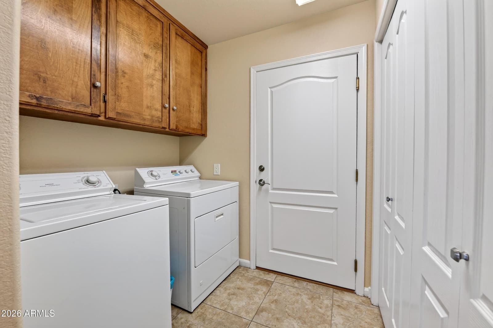 502 N Sierra Vista Drive, Wickenburg, AZ 85390 — photo 10 of 40