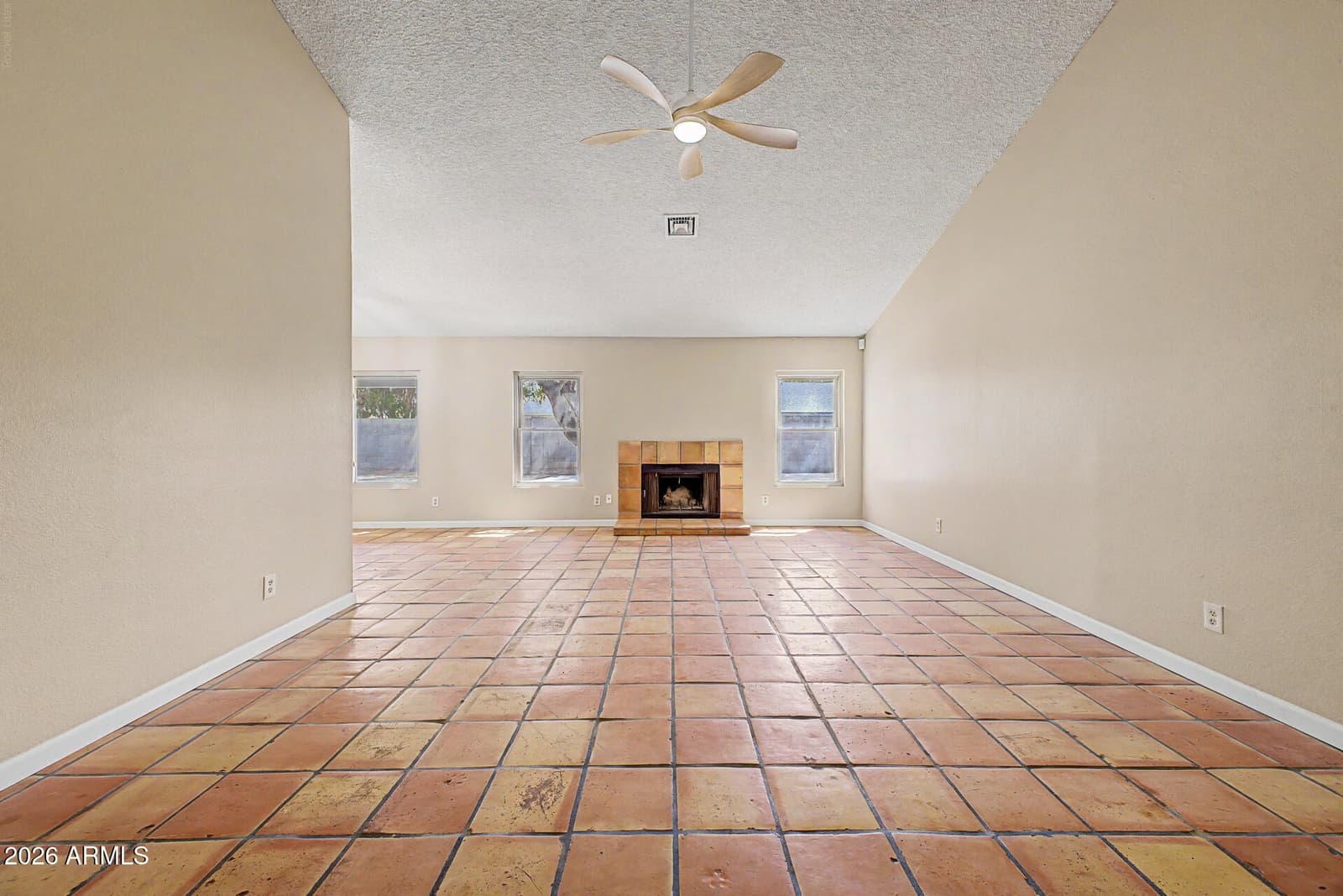 6433 W Kings Avenue, Glendale, AZ 85306 — photo 10 of 54