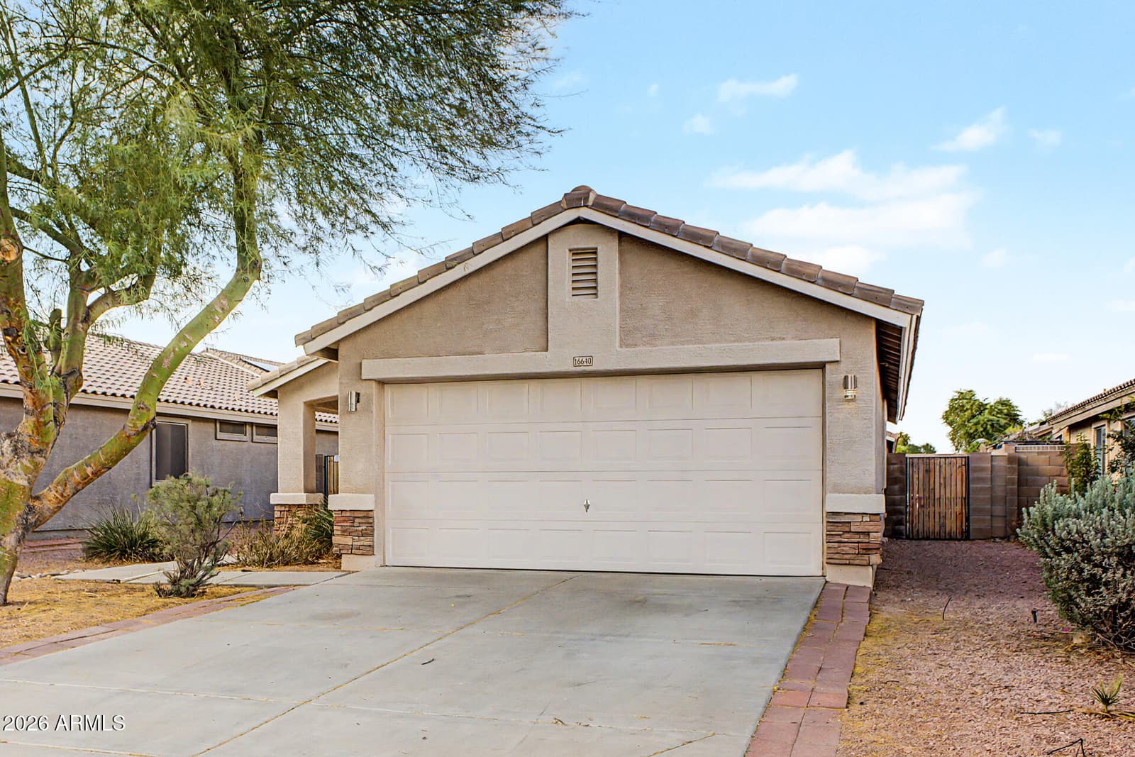 16640 W Statler Street, Surprise, AZ 85388 — photo 3 of 29
