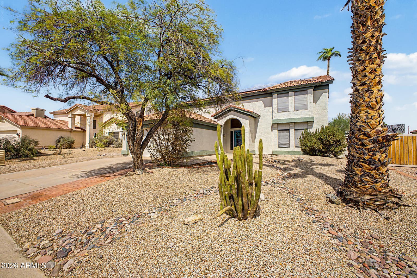 3922 E Goldfinch Gate Lane, Phoenix, AZ 85044