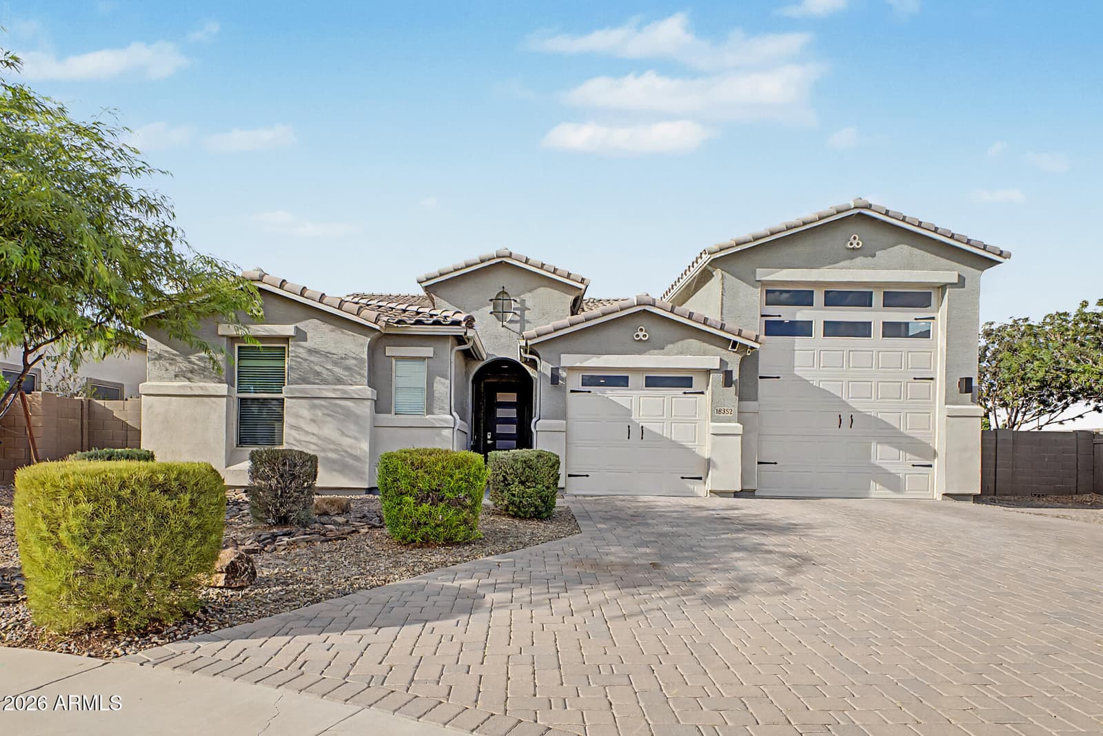 18352 W Kendall Street, Goodyear, AZ 85338 — photo 2 of 76