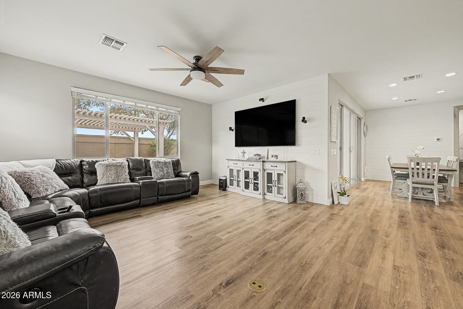 18352 W Kendall Street, Goodyear, AZ 85338 — photo 10 of 76