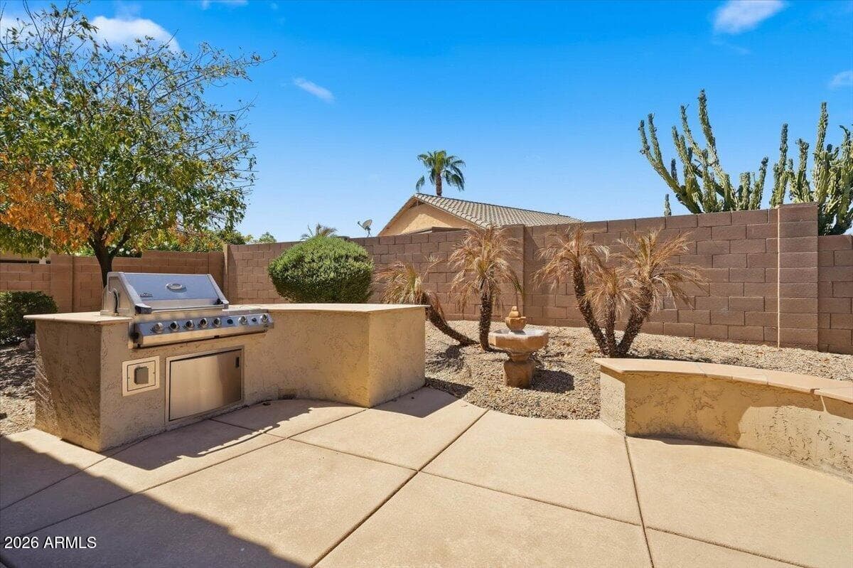 17320 N Thornberry Drive, Surprise, AZ 85374 — photo 36 of 46