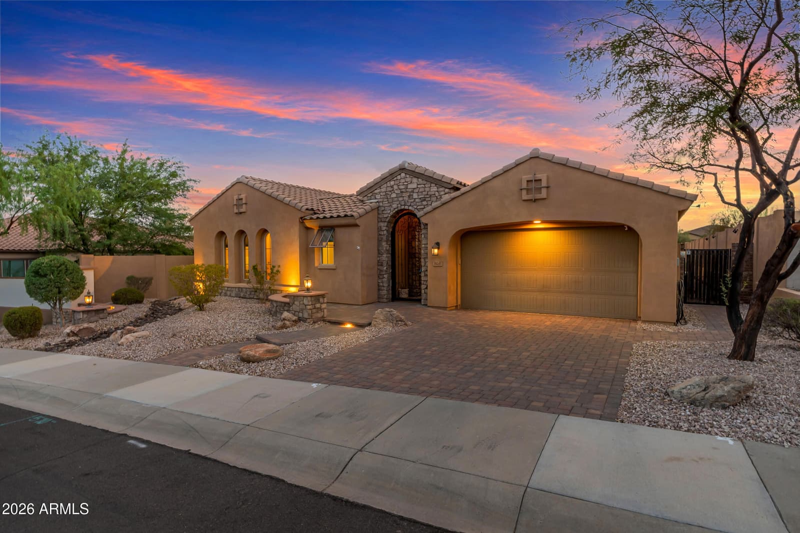 18245 W THISTLE LANDING Drive, Goodyear, AZ 85338