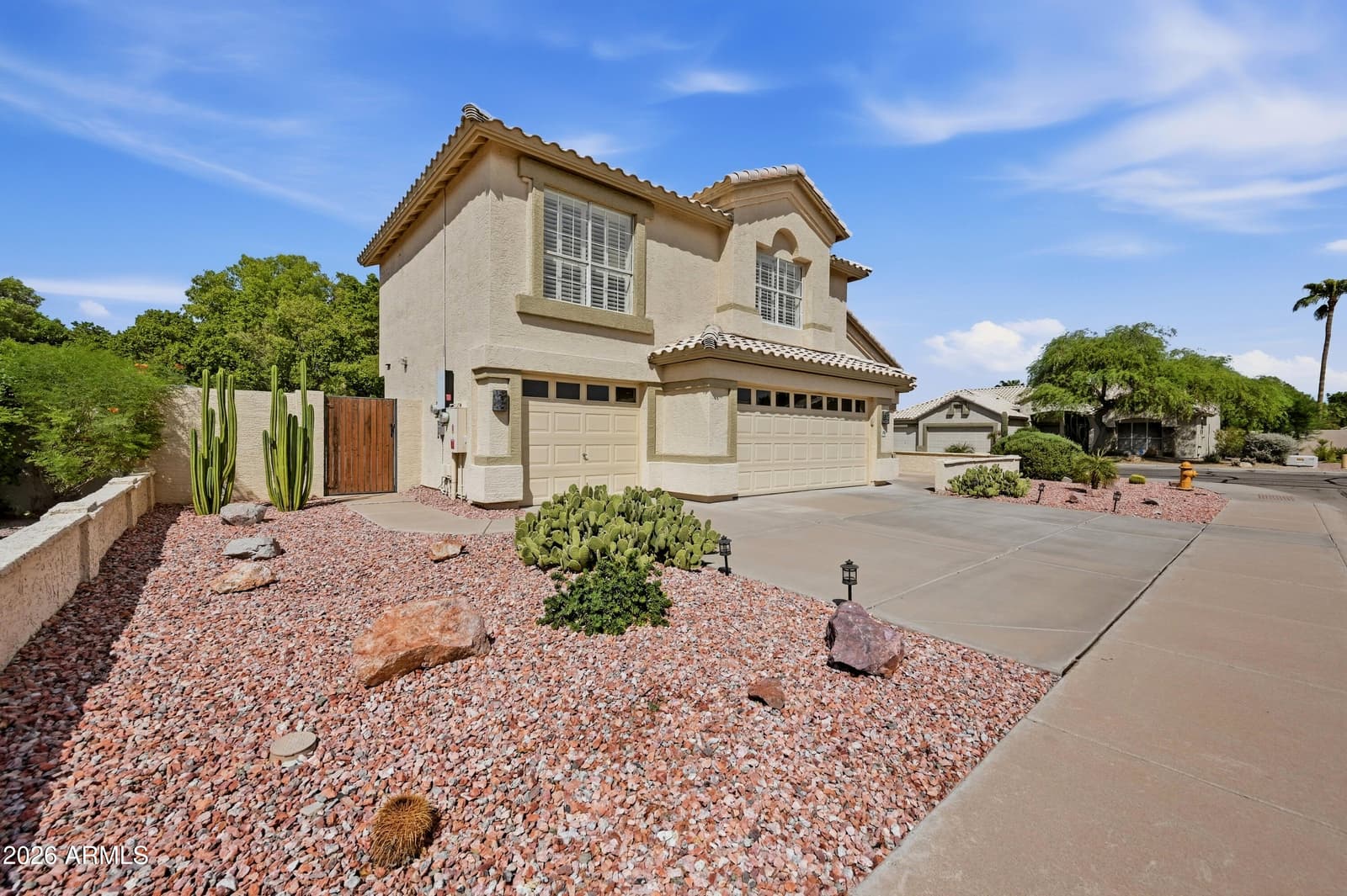 1054 E Golden Court, Chandler, AZ 85225 — photo 2 of 61