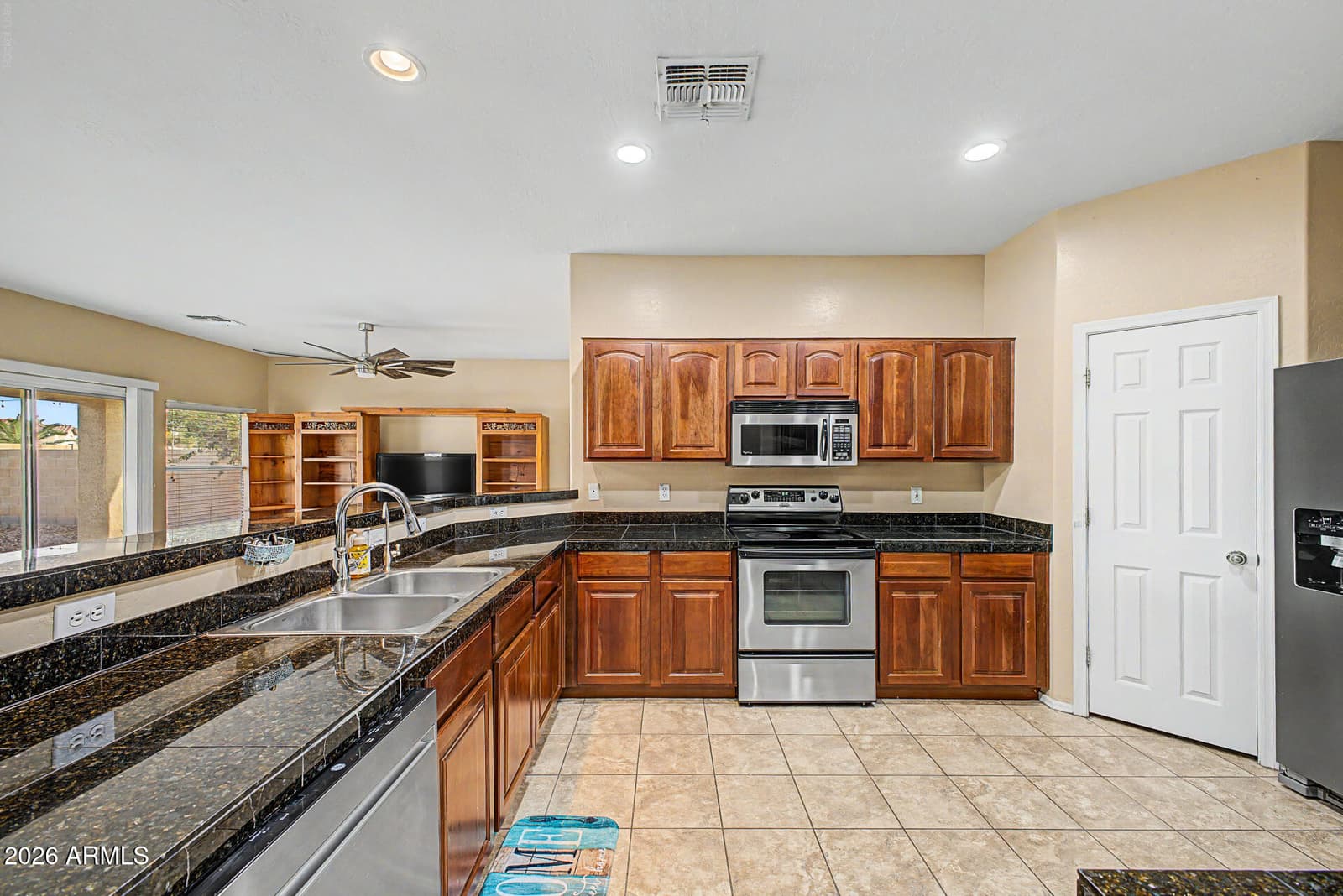 31457 N Candlewood Drive, San Tan Valley, AZ 85143 — photo 7 of 27