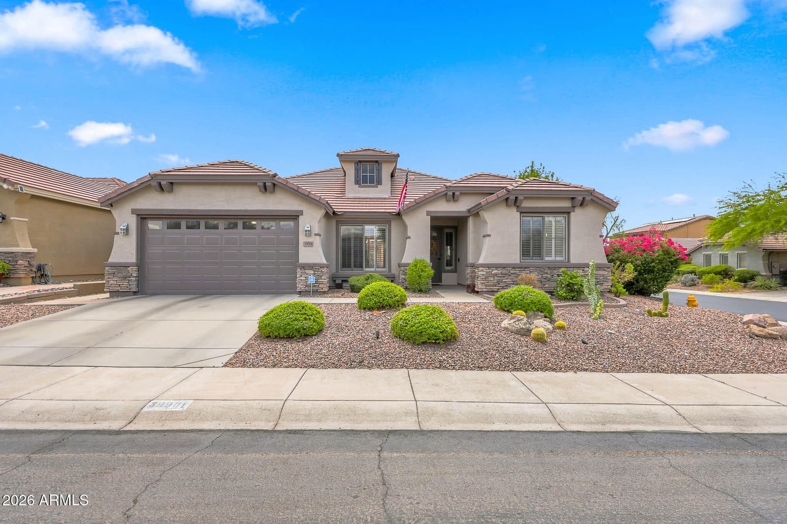 39901 N PRIDE Drive, Anthem, AZ 85086
