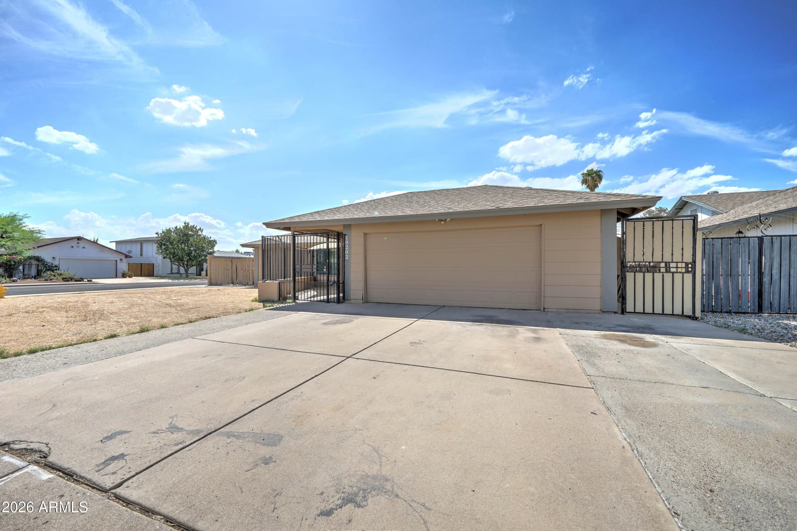 10202 N 45th Avenue, Glendale, AZ 85302 — photo 2 of 35