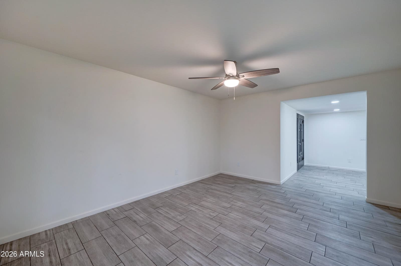 10202 N 45th Avenue, Glendale, AZ 85302 — photo 7 of 35