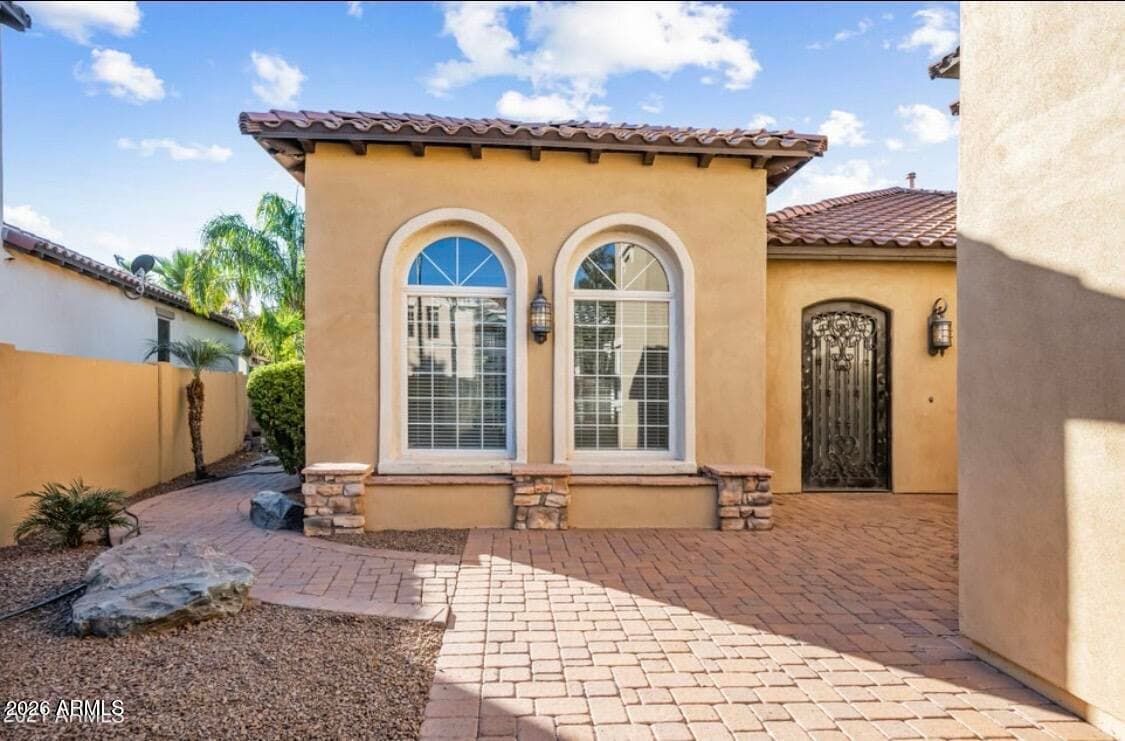 3476 S Valerie Drive, Chandler, AZ 85286 — photo 5 of 44
