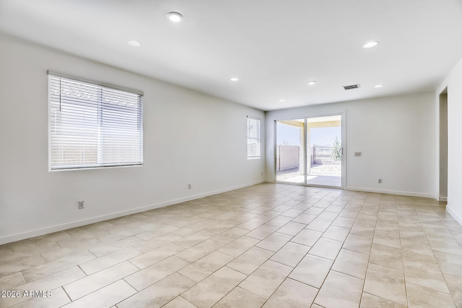25909 N 171st Drive, Surprise, AZ 85387 — photo 6 of 12