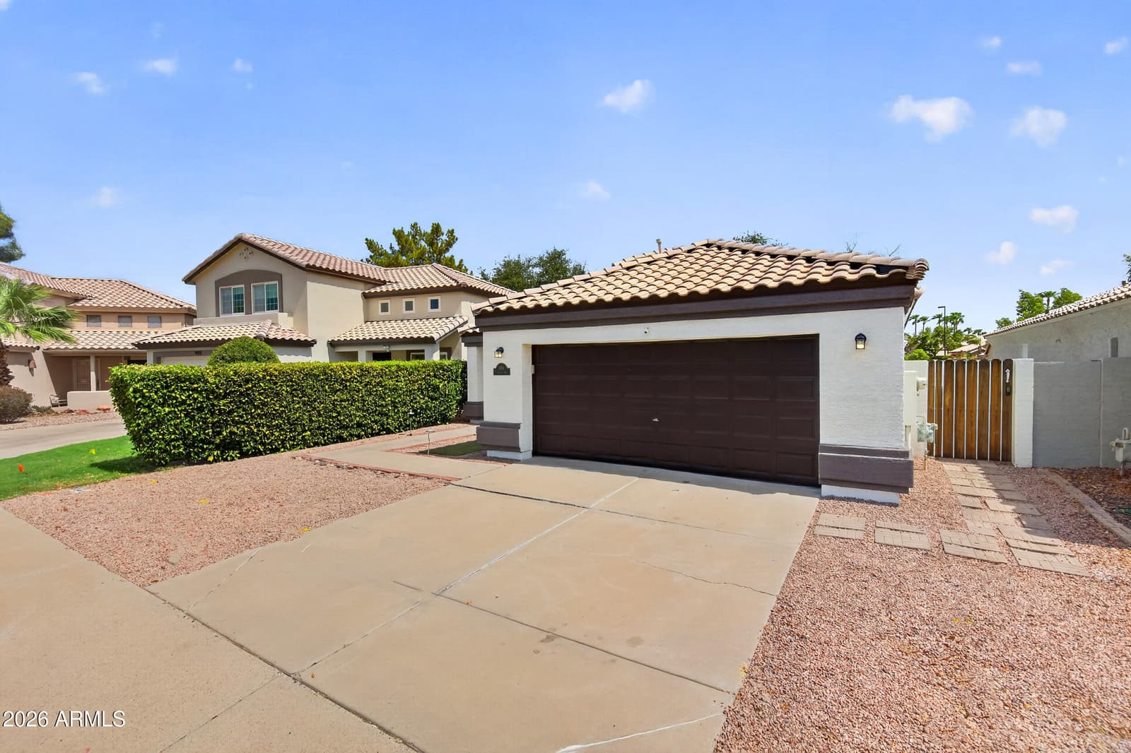 909 S Scallop Drive, Gilbert, AZ 85233 — photo 3 of 42