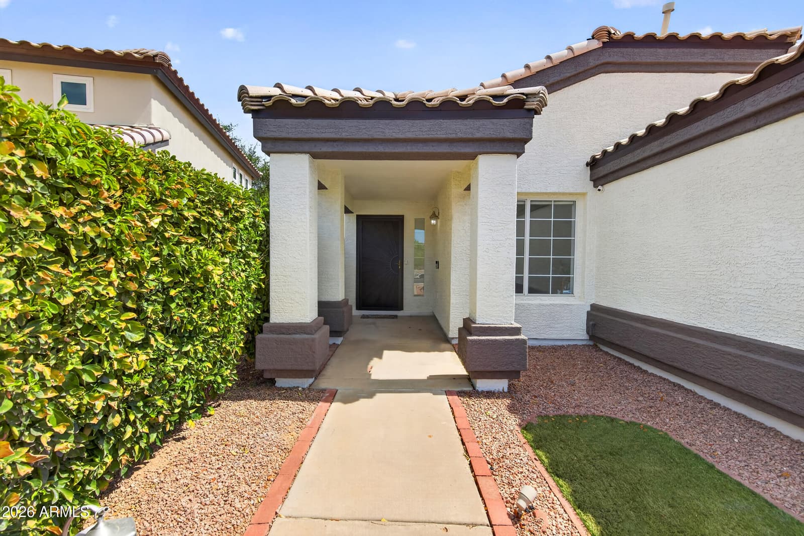 909 S Scallop Drive, Gilbert, AZ 85233 — photo 4 of 42