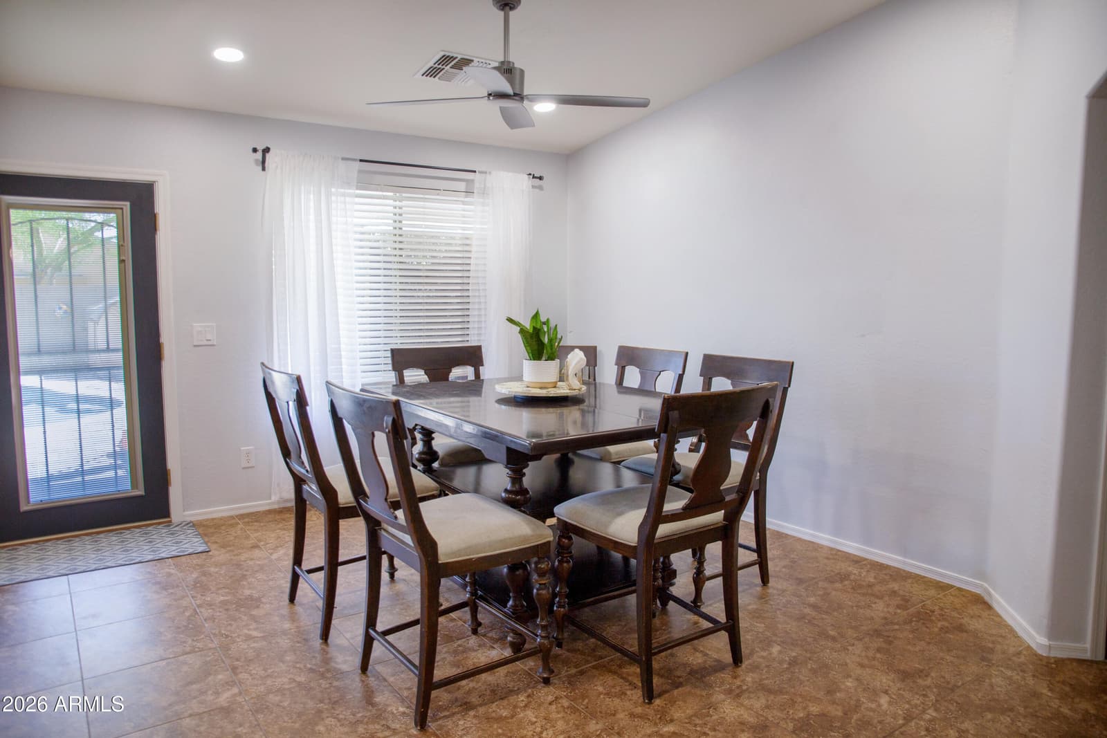 1221 W Delmonte Drive, Casa Grande, AZ 85122 — photo 9 of 22