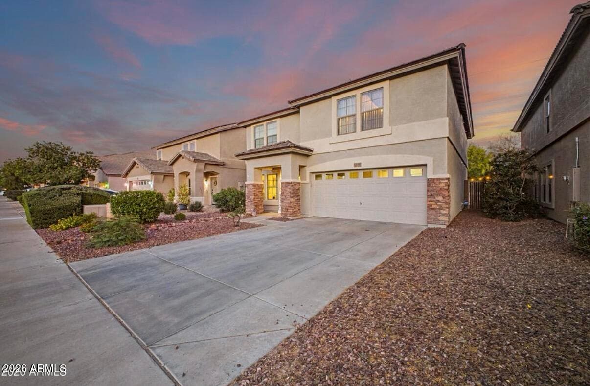 1821 E Patrick Lane, Phoenix, AZ 85024 — photo 3 of 32