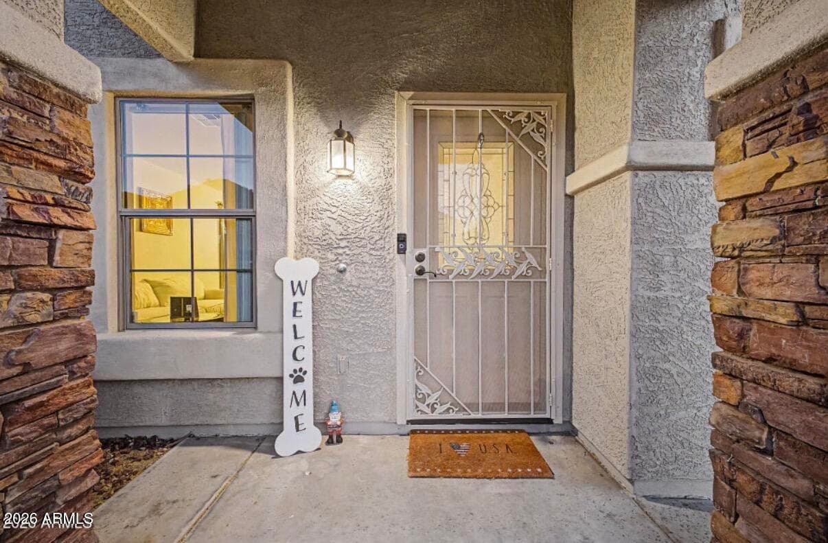 1821 E Patrick Lane, Phoenix, AZ 85024 — photo 4 of 32