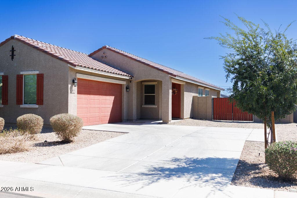 352 S Calle Jorge, Casa Grande, AZ 85194 — photo 2 of 33