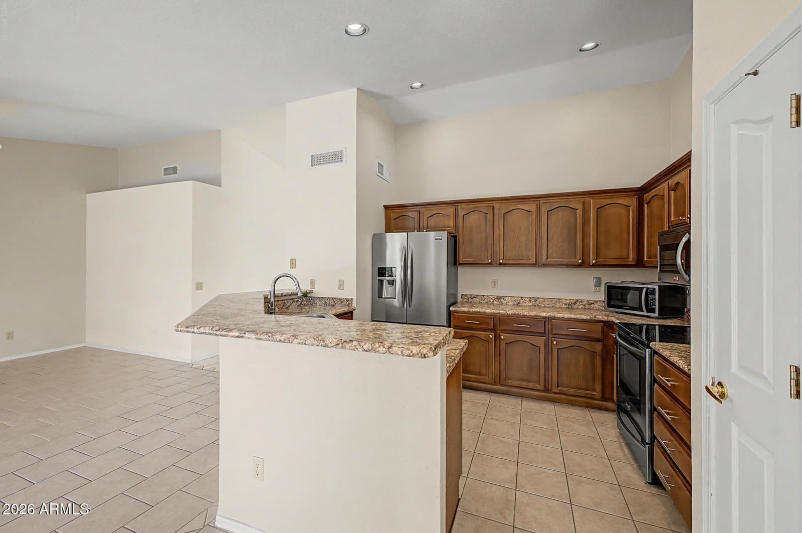 24750 S Stoney Path Drive, Sun Lakes, AZ 85248 — photo 10 of 43