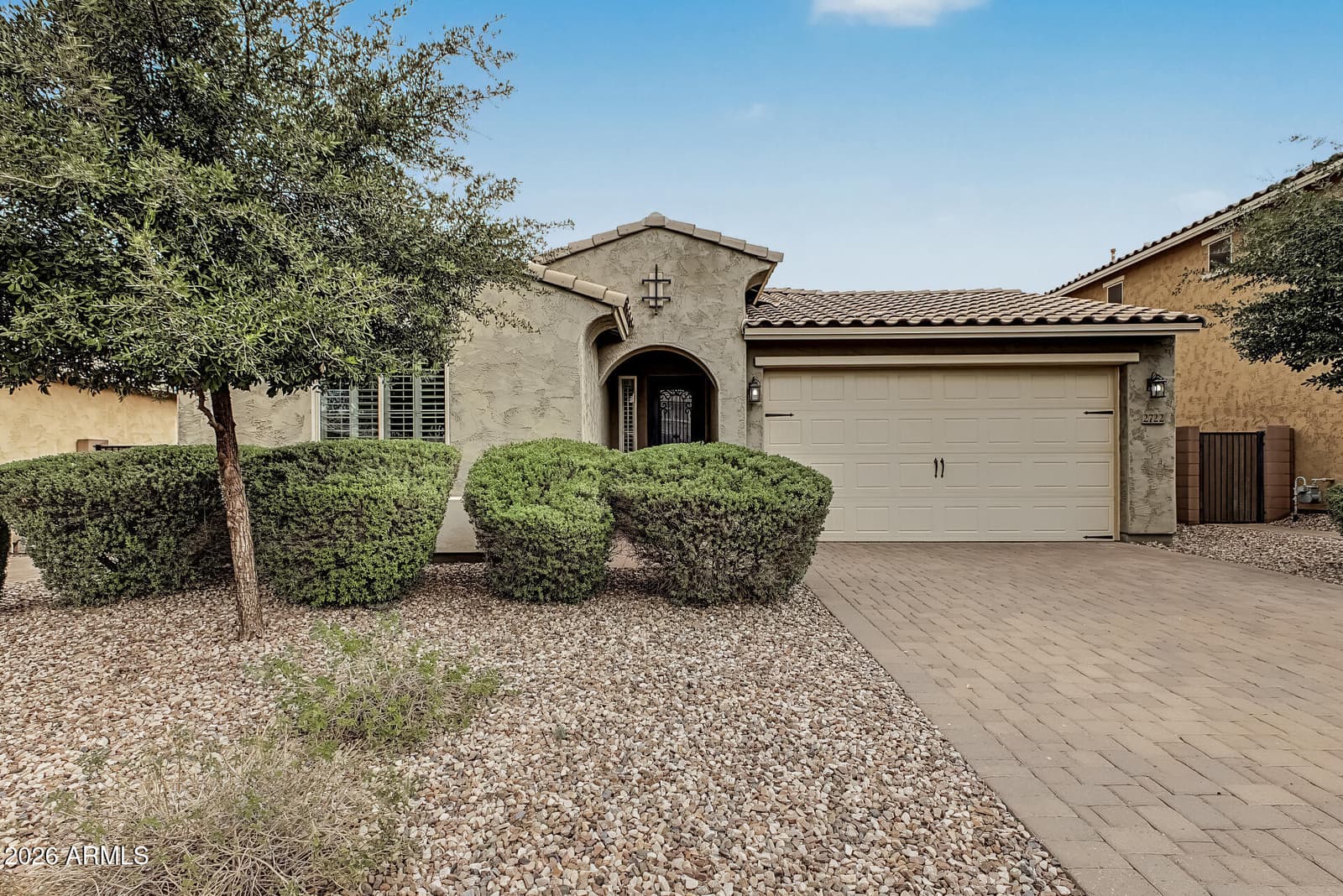 2722 E Cherry Hill Drive, Gilbert, AZ 85298 — photo 2 of 43