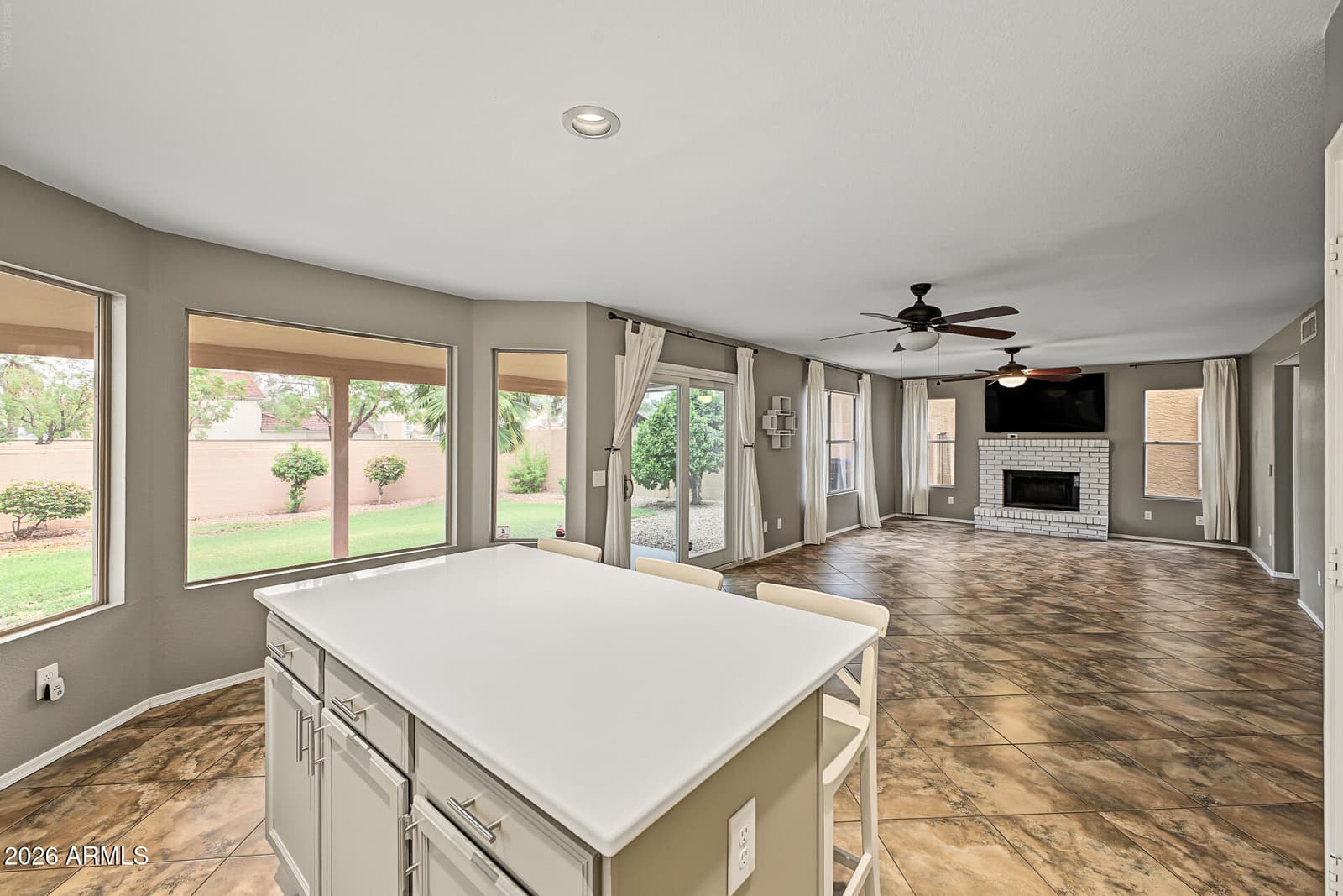 1457 E Redfield Road, Gilbert, AZ 85234 — photo 10 of 33