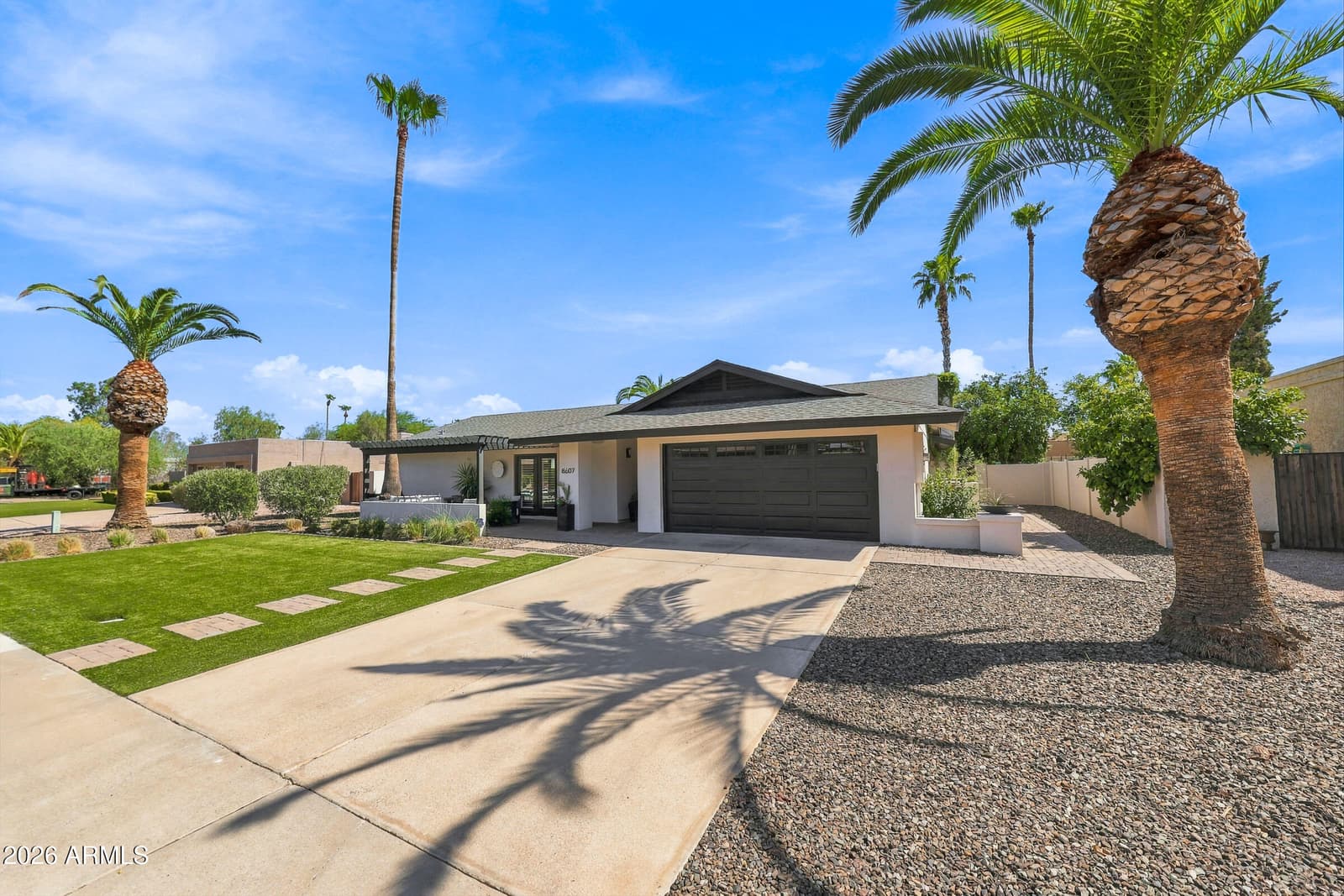 8607 E San Daniel Drive, Scottsdale, AZ 85258 — photo 10 of 89