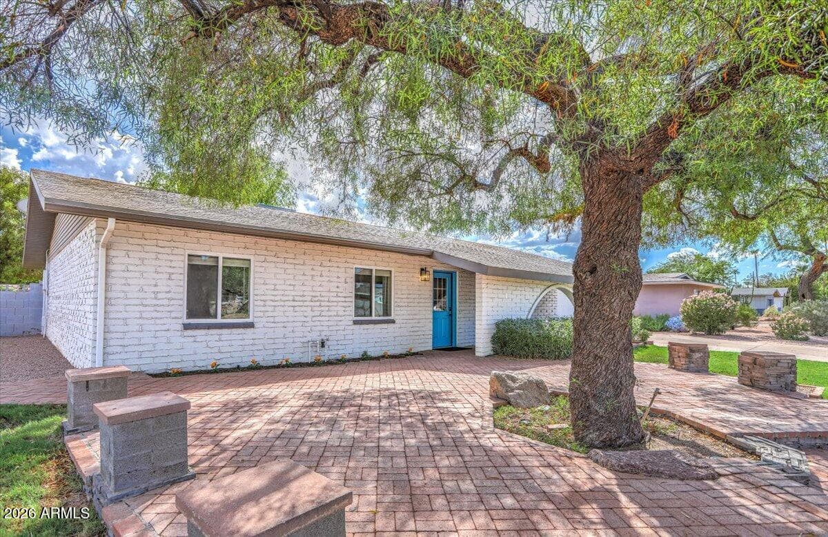 8637 E Camelback Road, Scottsdale, AZ 85251 — photo 4 of 44