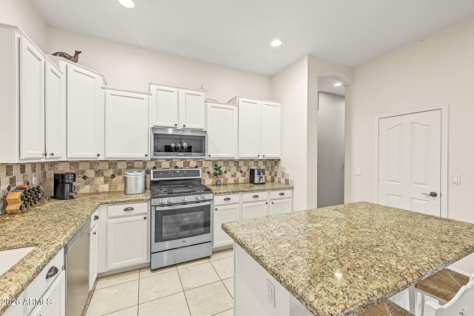 25705 N 68th Lane, Peoria, AZ 85383 — photo 17 of 40
