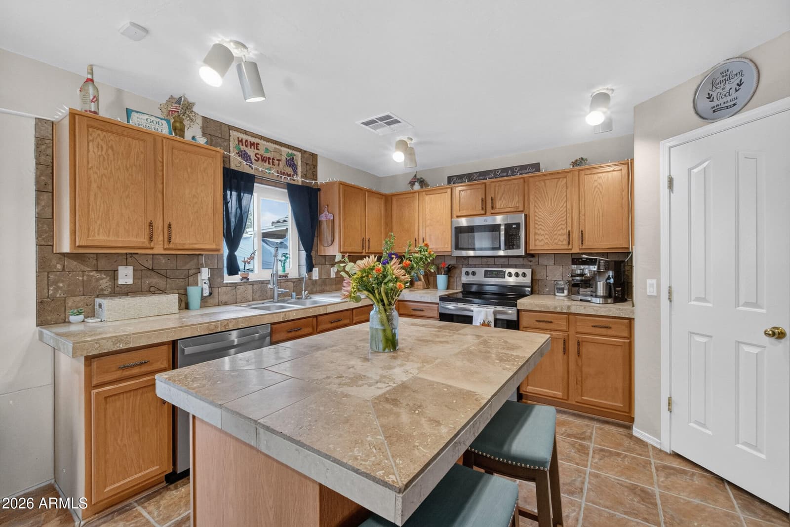 2450 E Olivine Road, San Tan Valley, AZ 85143 — photo 5 of 67